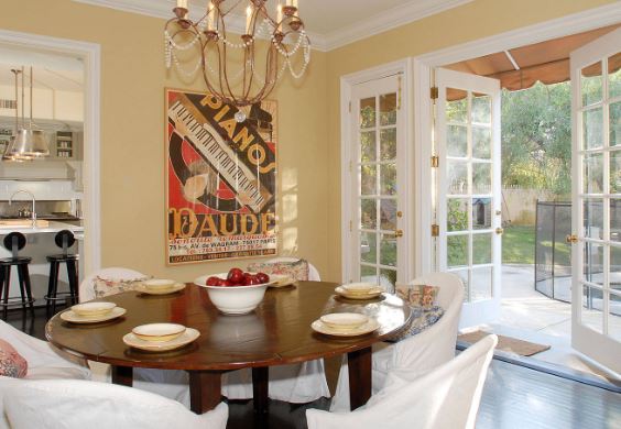 Traditional Dining Room